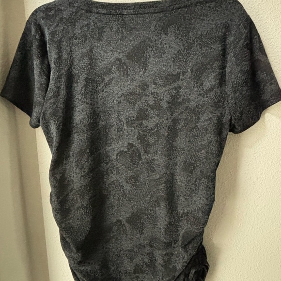 Simply Vera Vera Wang Dark Gray Short Sleeve Tee - Picture 7 of 7